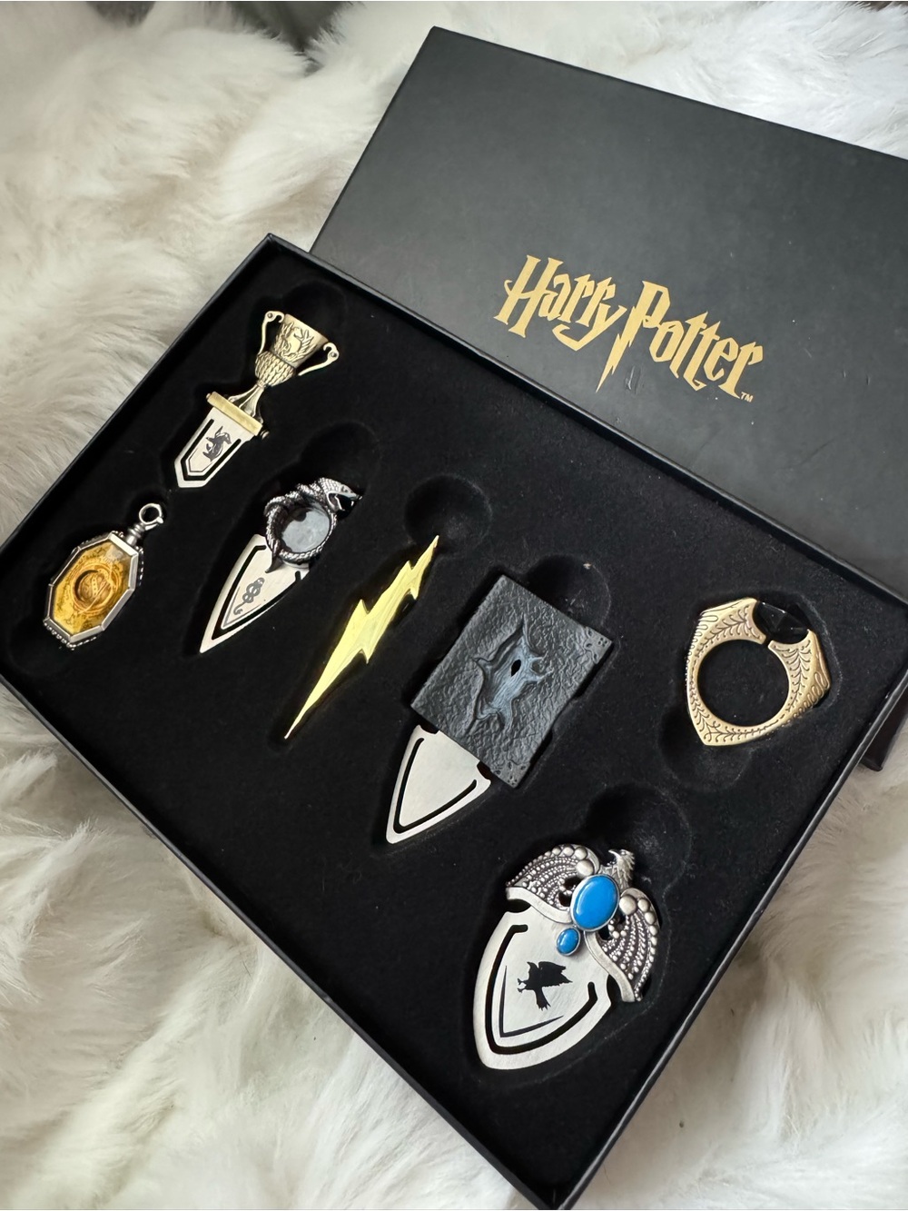 The Noble Collection Harry Potter Horcrux Bookmark Set
